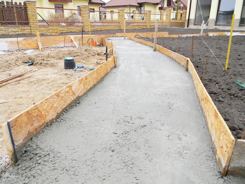 Deon Shaw concreting team at work